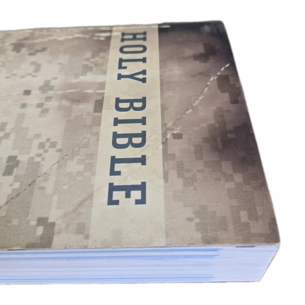 HOLY BIBLE E100 MILITARY EDITION  With Lection‎ Divina Paperback - Picture 9 of 13